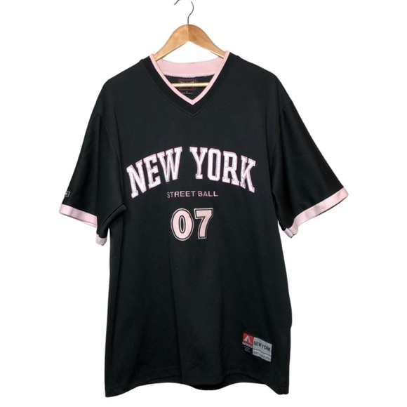 Vintage City Athletics New York Street Ball Jersey Black V-Neck Women's Large - Picture 3 of 16
